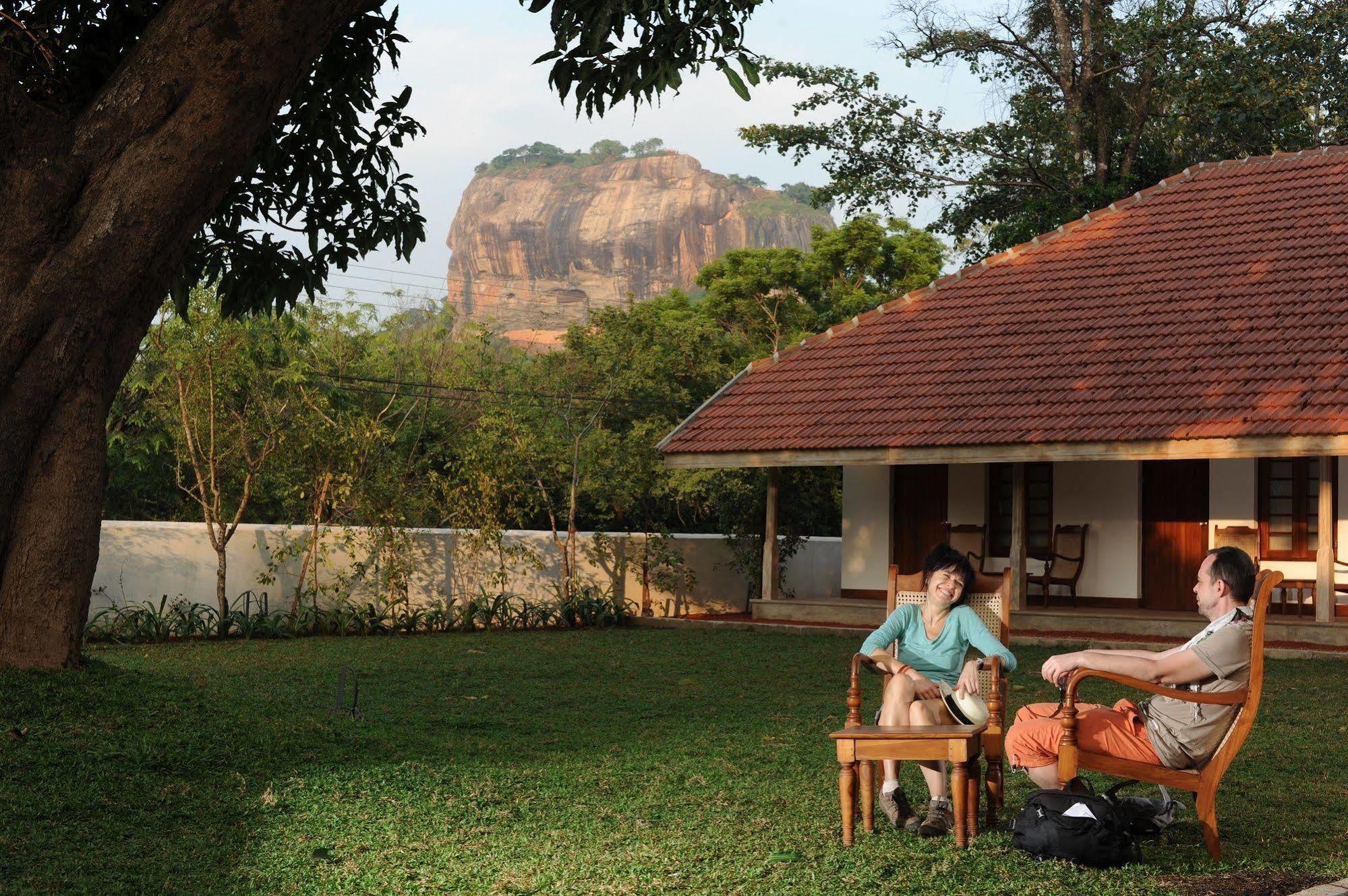 Ekho Sigiriya Hotel Exterior foto